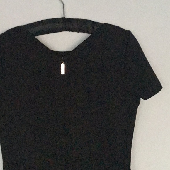 Escada Sport Classic Short Sleeve Dress w Lace & Grommet Detail Black Sz 38 - Picture 6 of 16